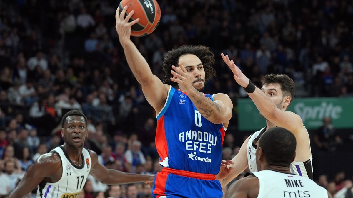 Anadolu Efes, Partizan’ı devirdi
