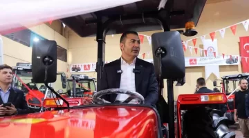 Denizli’de Motorlu Araçlar Fuarı’na Ağır İlgi
