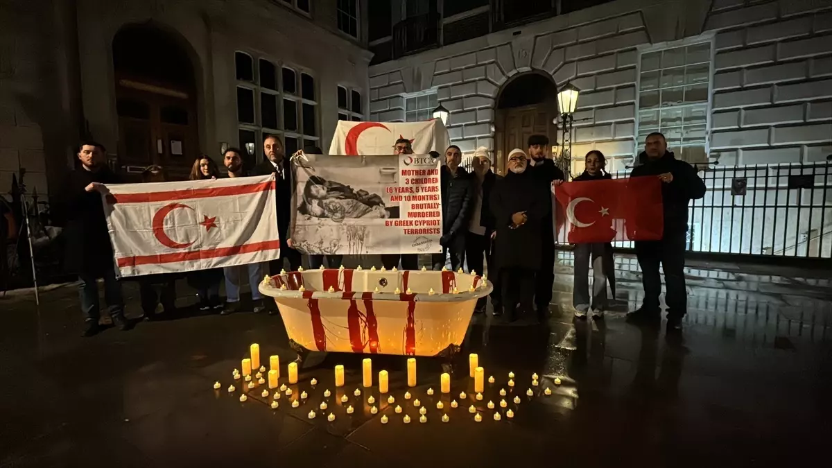 Kanlı Noel Katliamı’nın 61. Yılında Londra’da Anma Merasimi Düzenlendi
