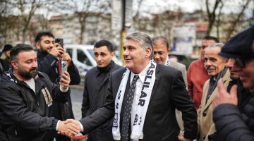 Serdal Adalı, taraftarlarla bir ortaya geldi