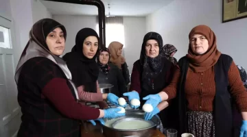 Sivas’ta Bayanlar Mozzarella Peynirini Öğrendi